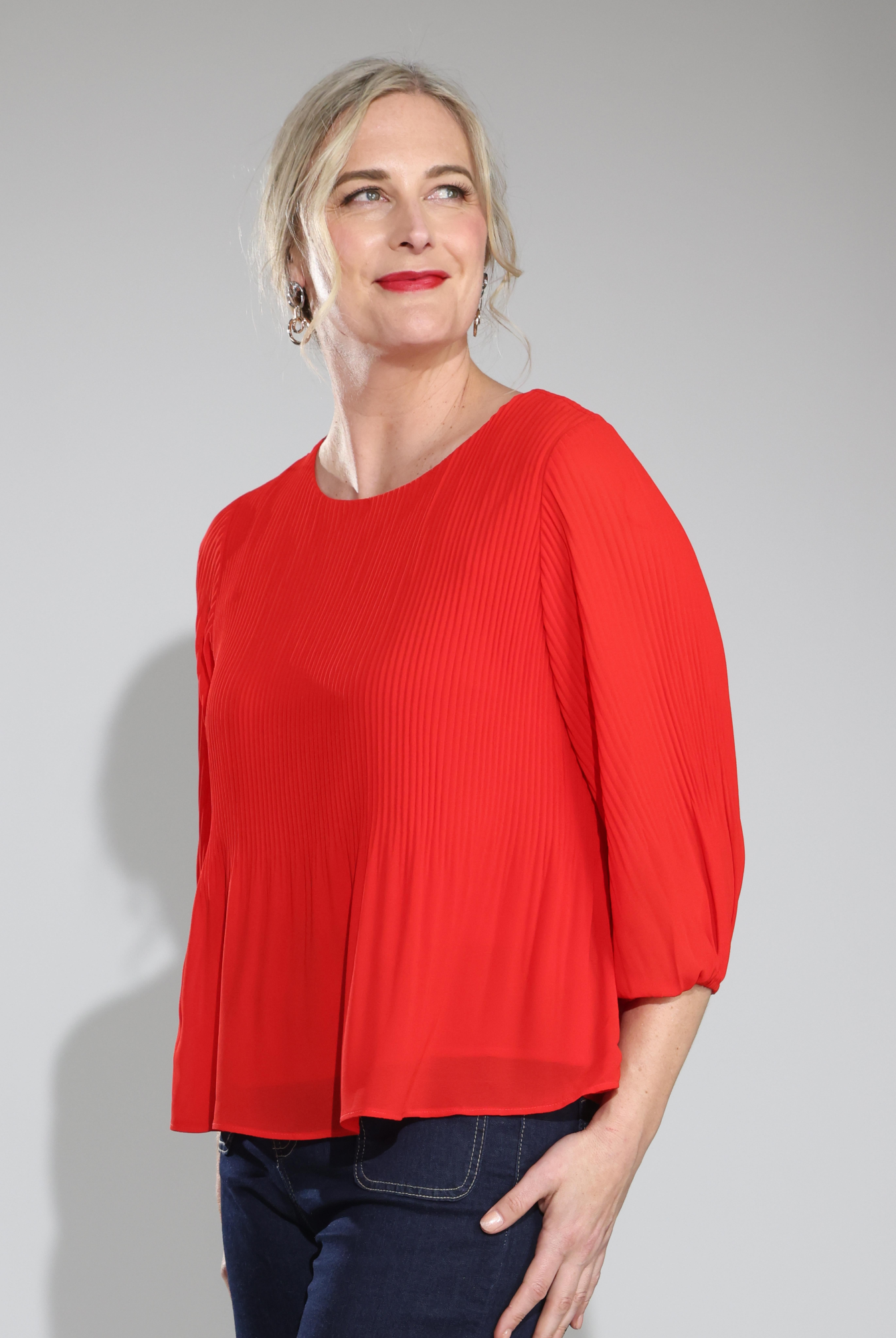 8541C1|RED