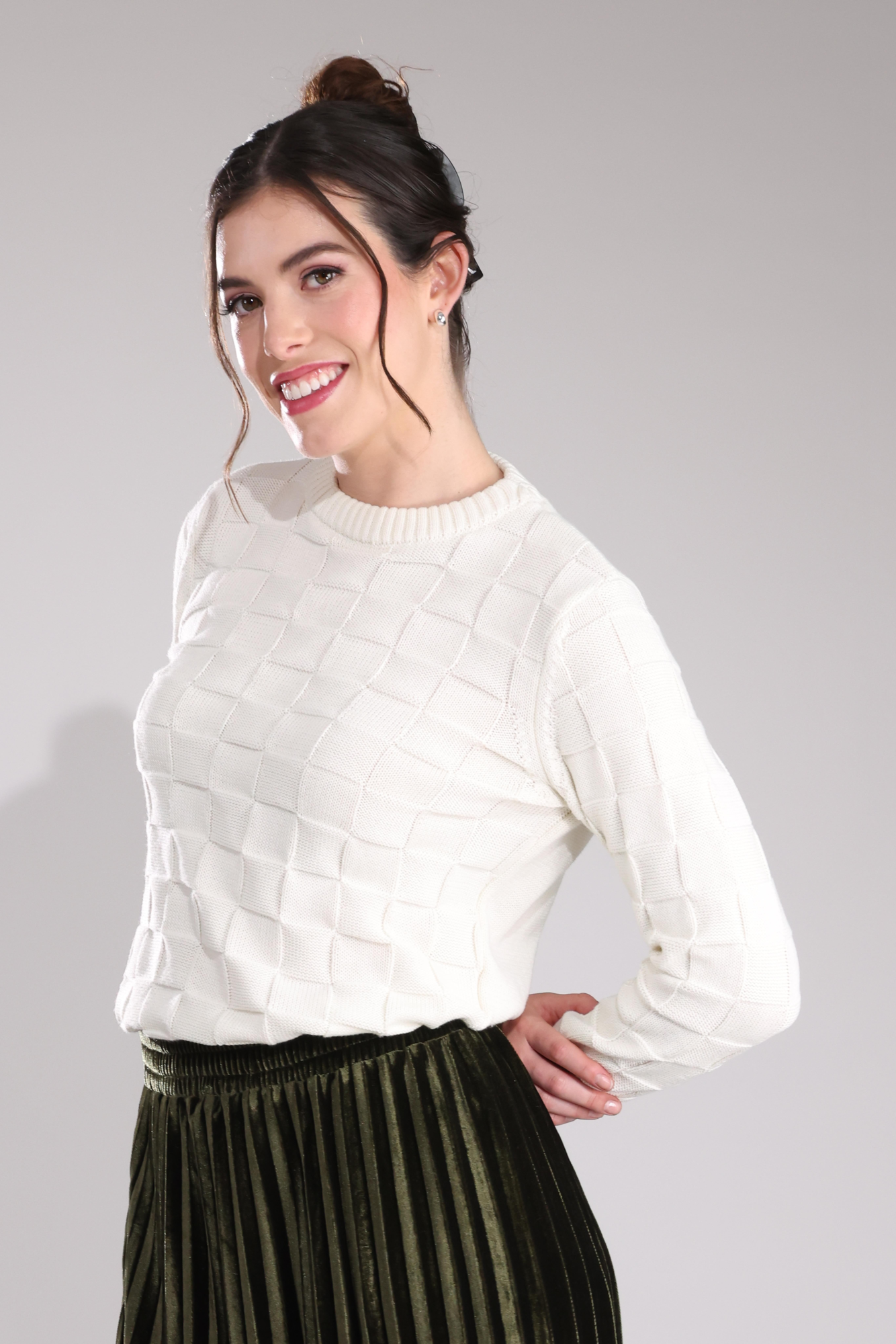 7502B1|IVORY
