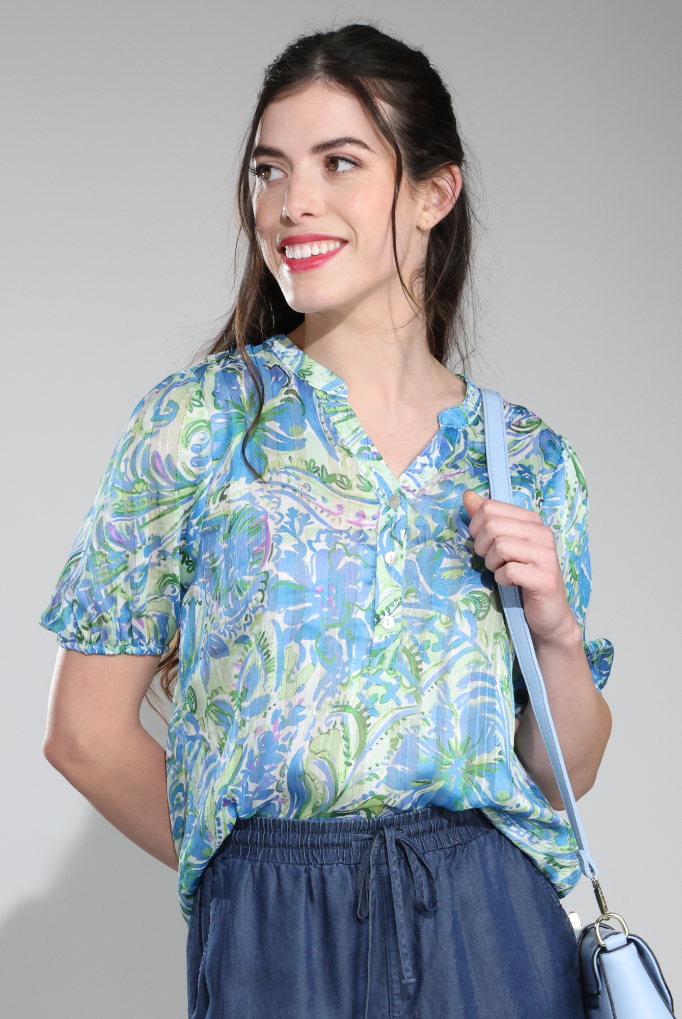 7122C1|BLUE APPLE PAISLEY