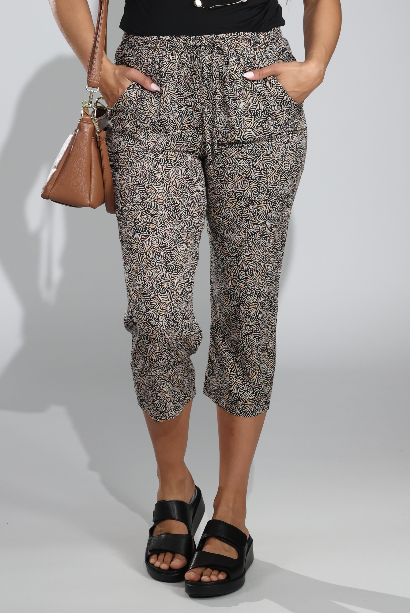 3369C1|BLACK TAUPE SPRIG
