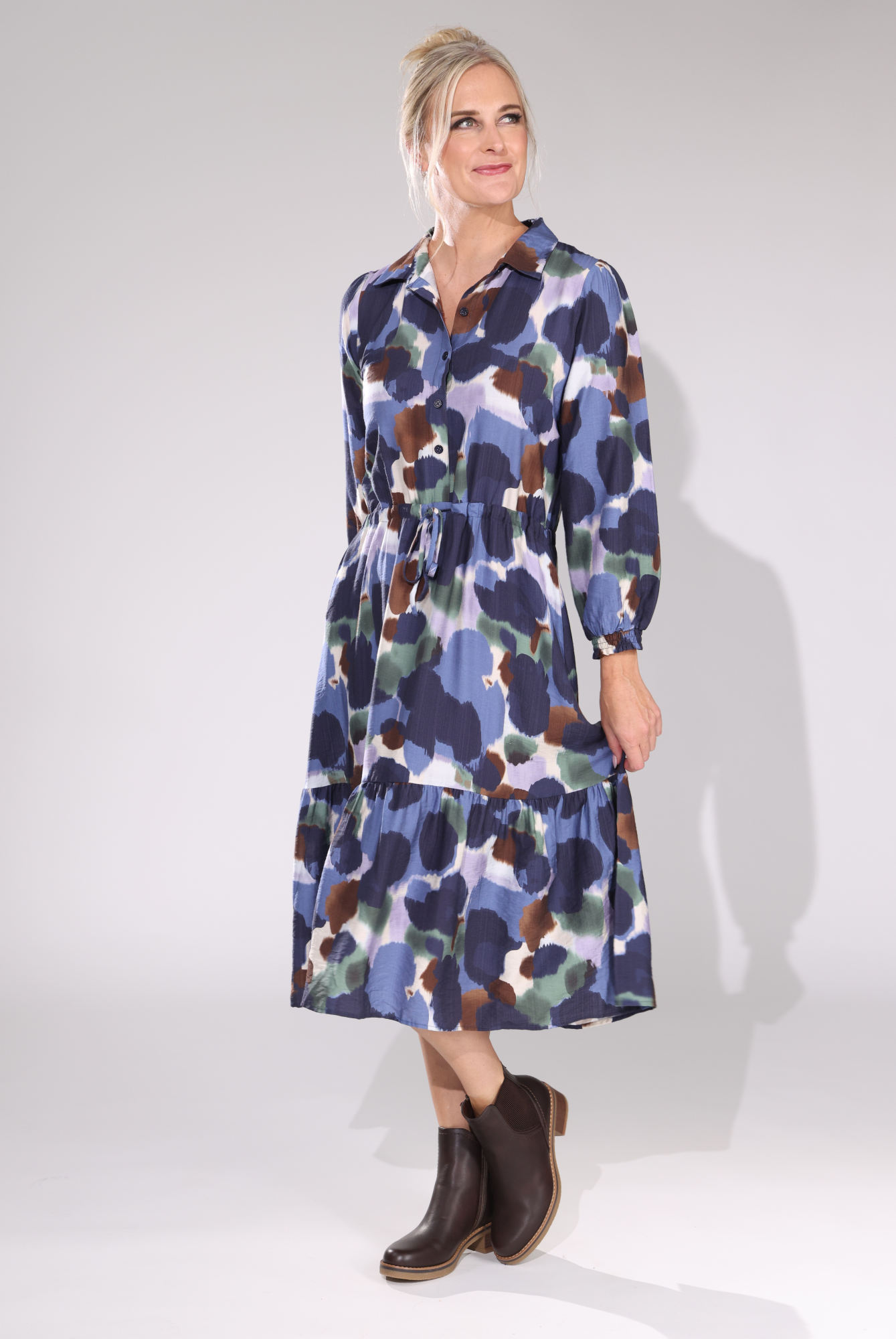 7664D1|NAVY ABST SPOT