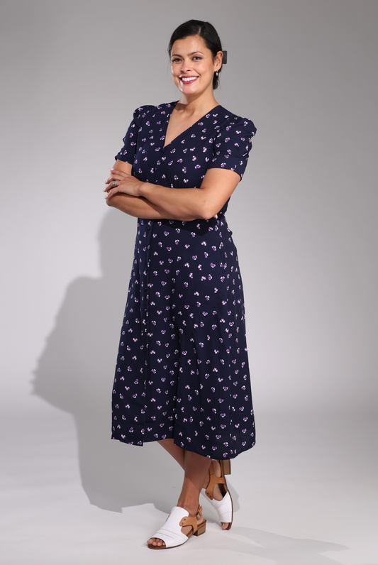 4571C1|NAVY PETAL