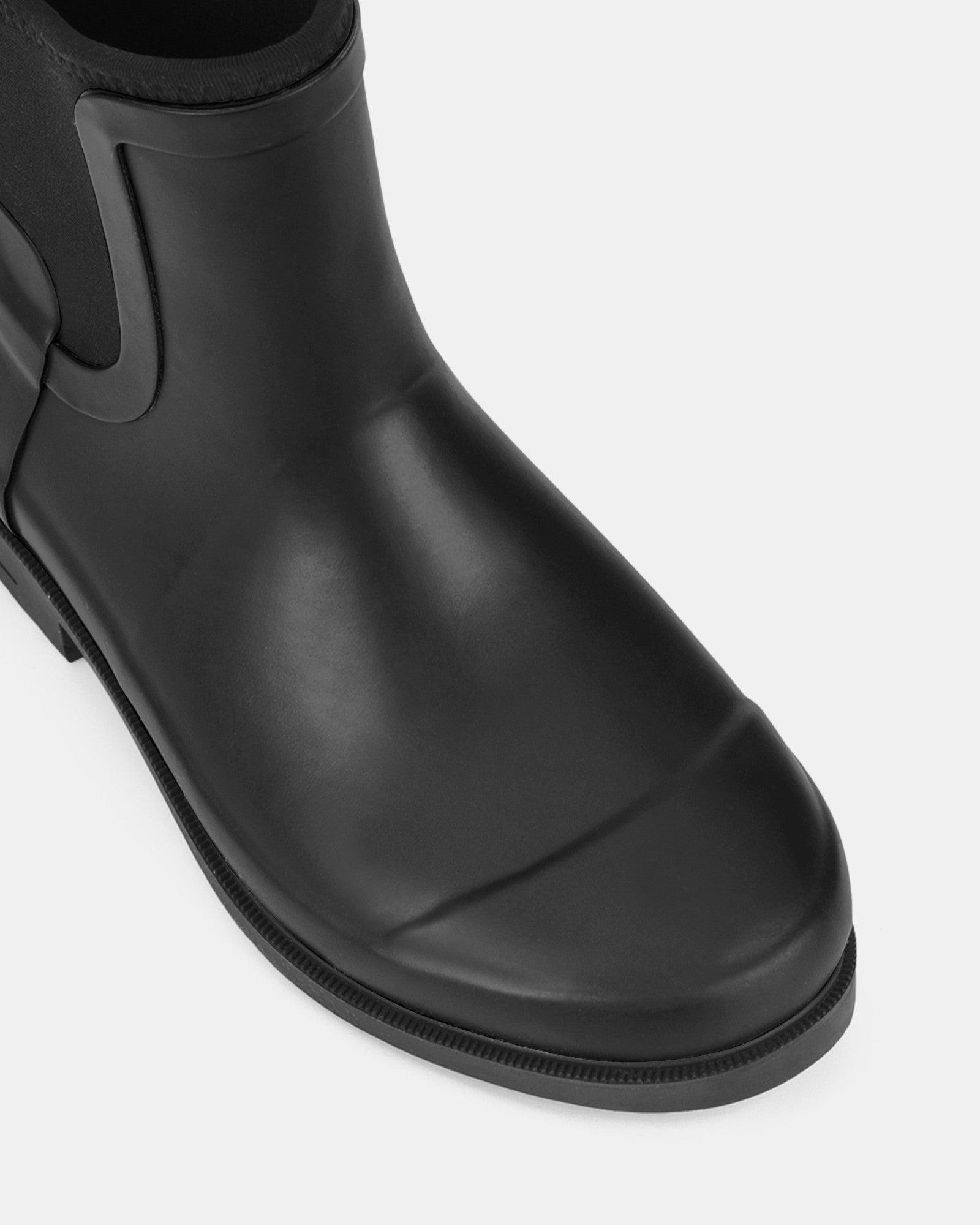 STORMI B1|BLACK