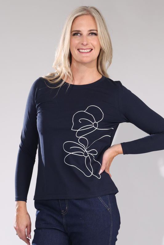 3405D1|ASYMMETRIC FLOWER ON NAVY