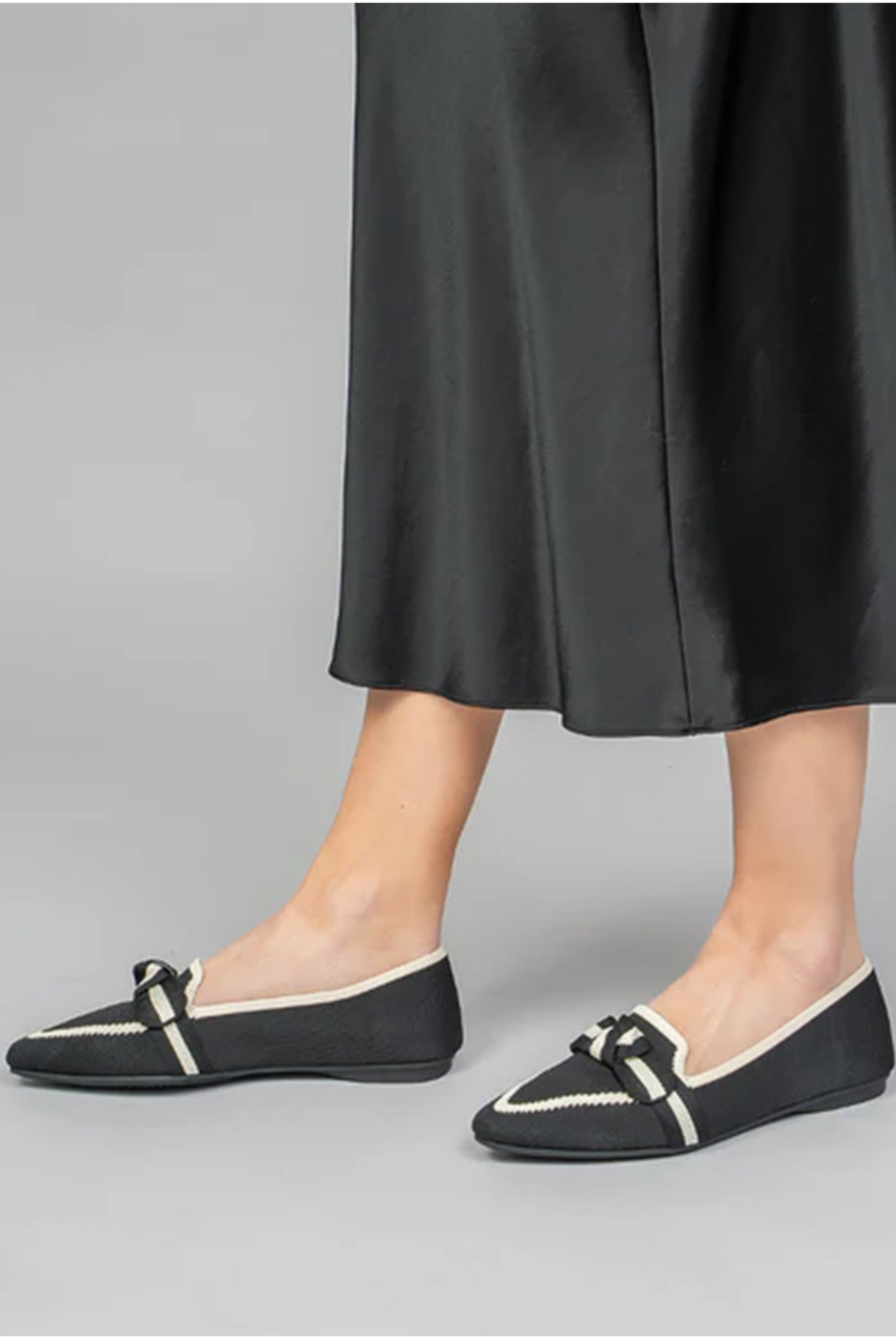 OLA D1|BLACK/CREAM