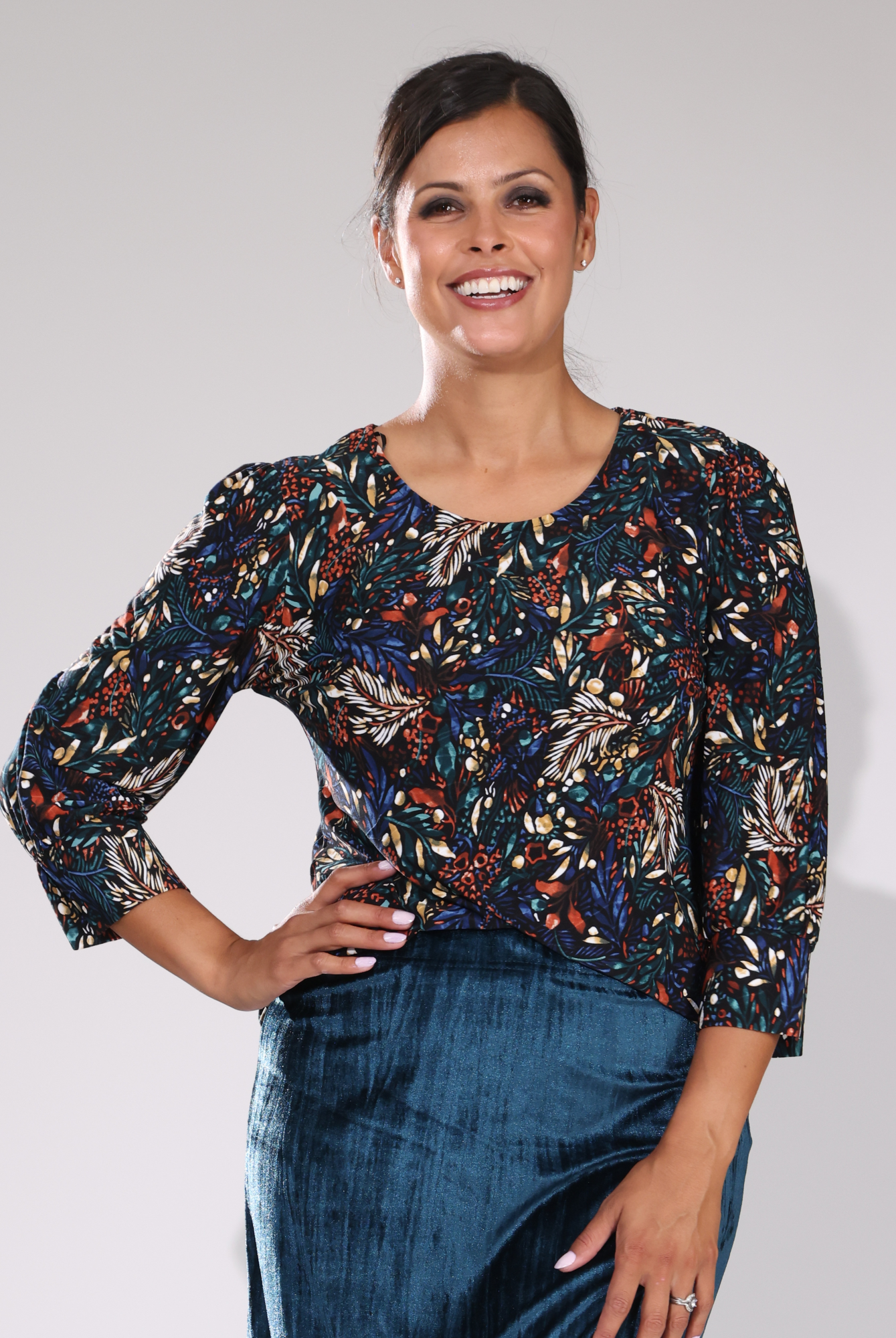 7401D1|JADE NAVY LEAF