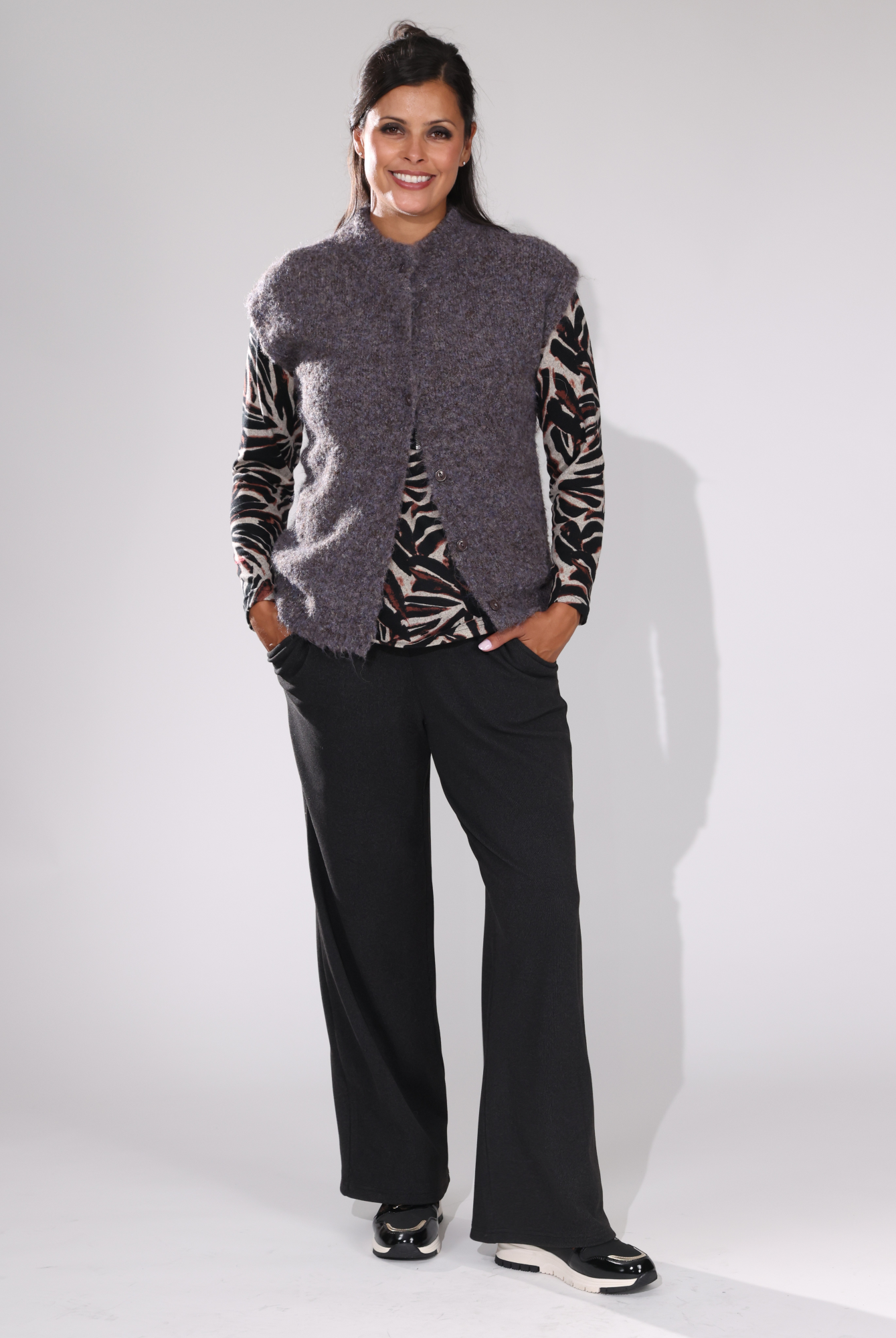 2222D1|BLACK MARLE