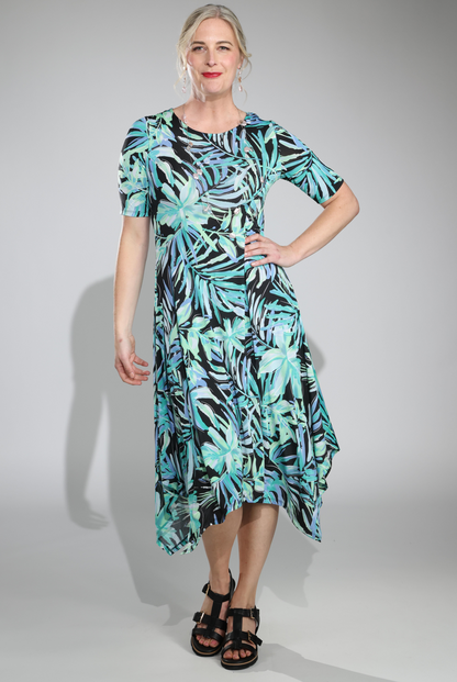7423C1|BLACK SAGE PALM PUFF