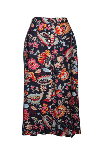 7667C1|RED BLACK GARDEN