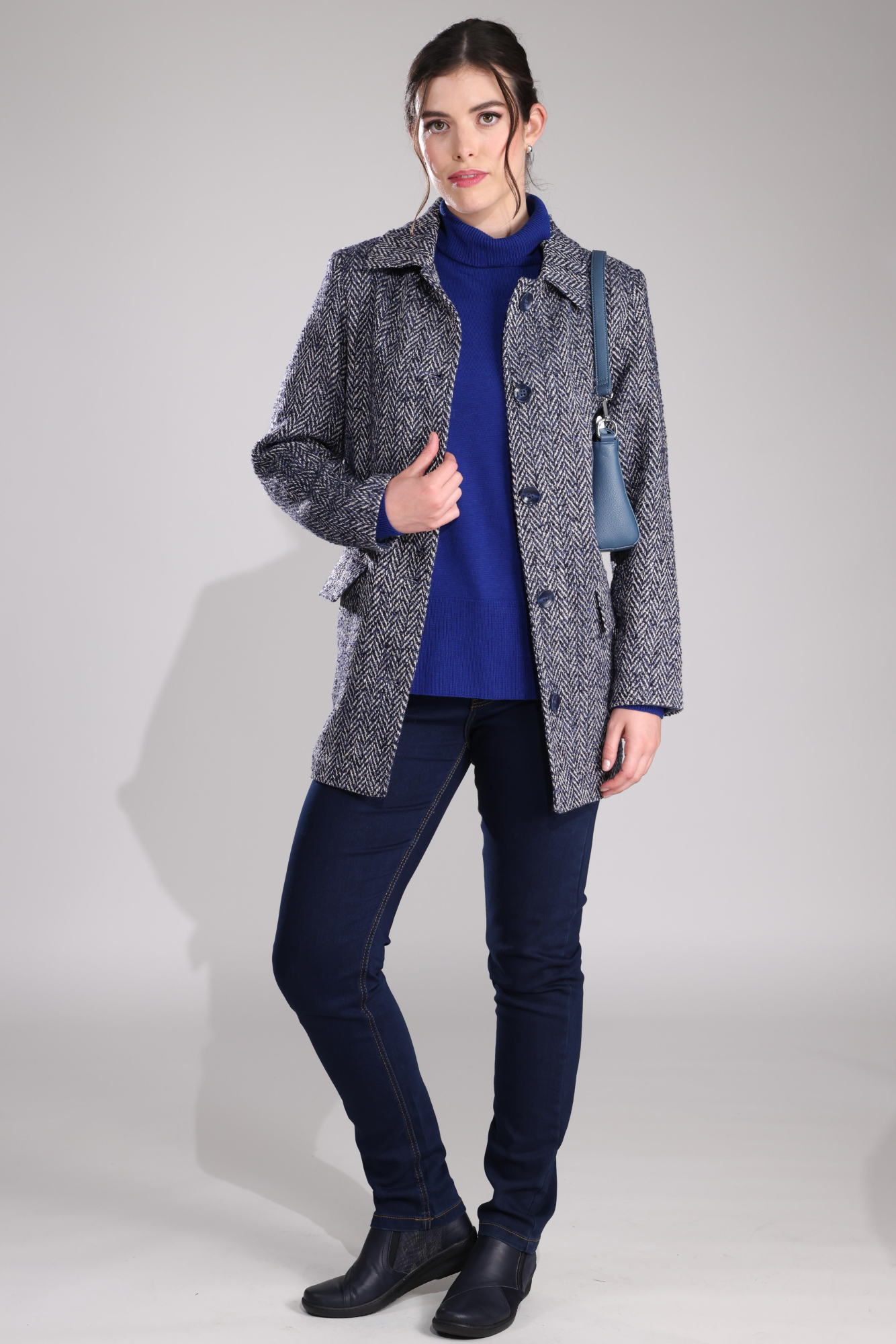 8031B1|INDIGO HERRINGBONE