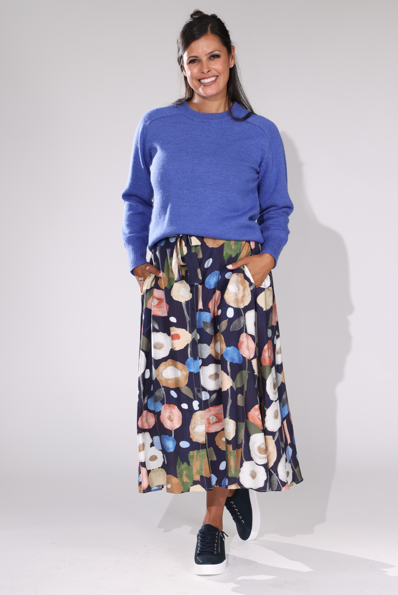 7668D1|NAVY MULTI POPPY